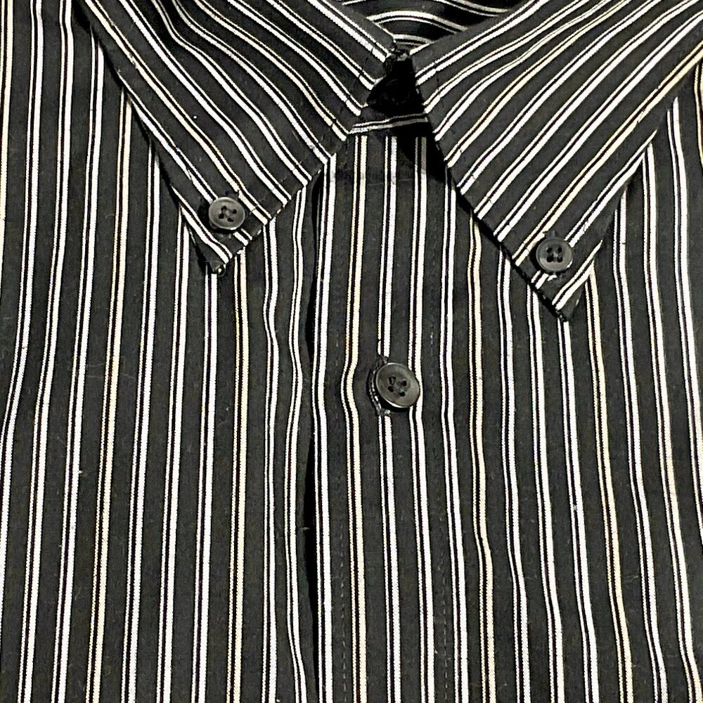 Van Heusen XL Mens Short Sleeve Wrinkle Free Button Down Striped Shirt Black